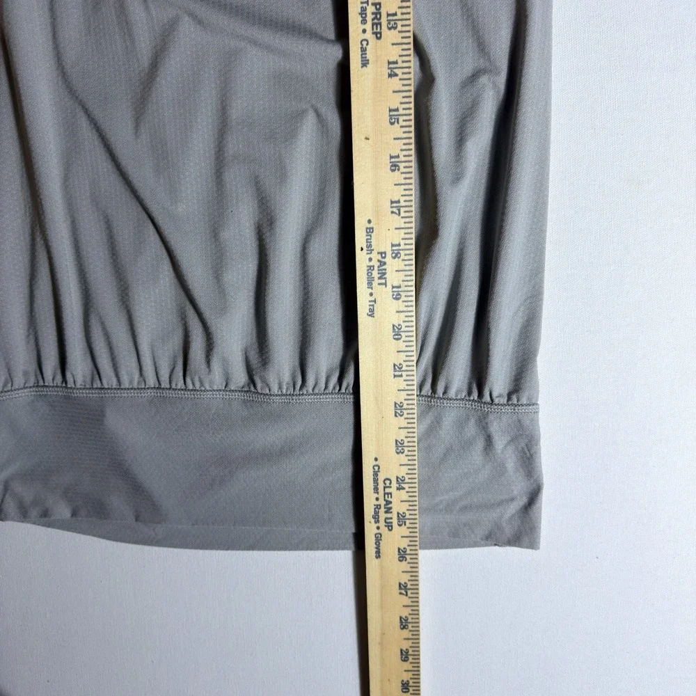 Lululemon No Limits Grey Striped Tank Top Women's‎ size 4 Gym Yoga